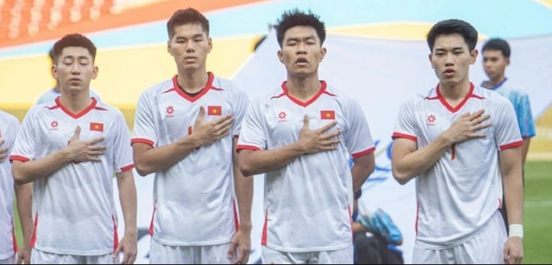 su-co-quoc-ca-tai-rajamangala-khien-truyen-thong-thai-lan-noi-gian-voi-btc-sea-games-33